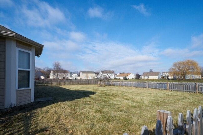 Building Photo - Brownsburg Schools and a Fenced Backyard!!