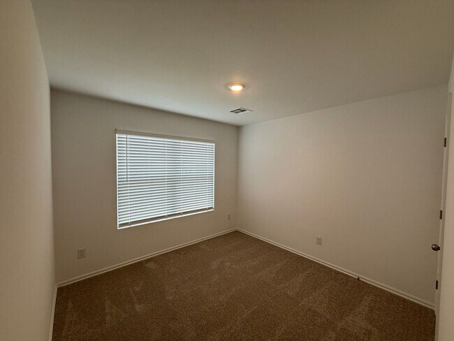 Building Photo - Brand New 4 Bedroom Home in Newcastle Schools