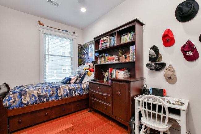 Building Photo - 84 G St