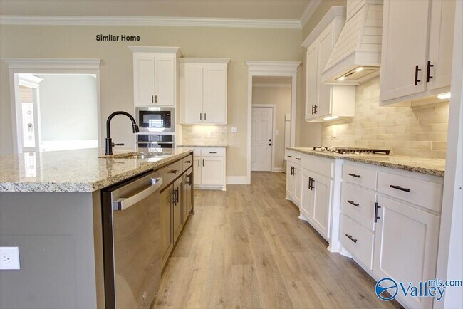 Building Photo - 26430 Birkshire Ln