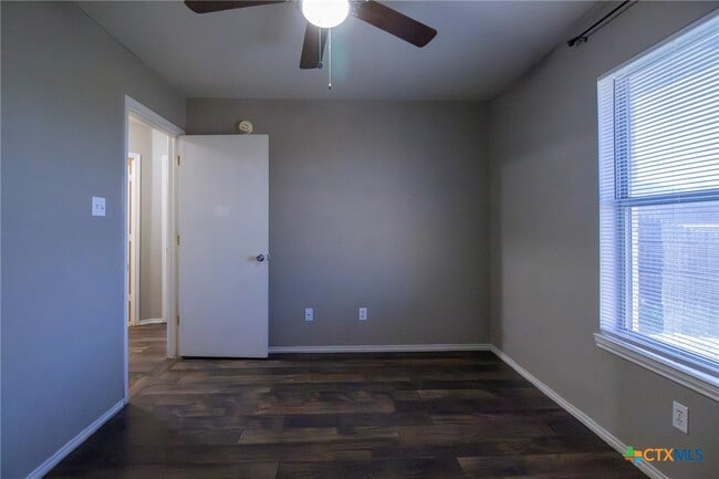 Building Photo - 2708 Edgefield St