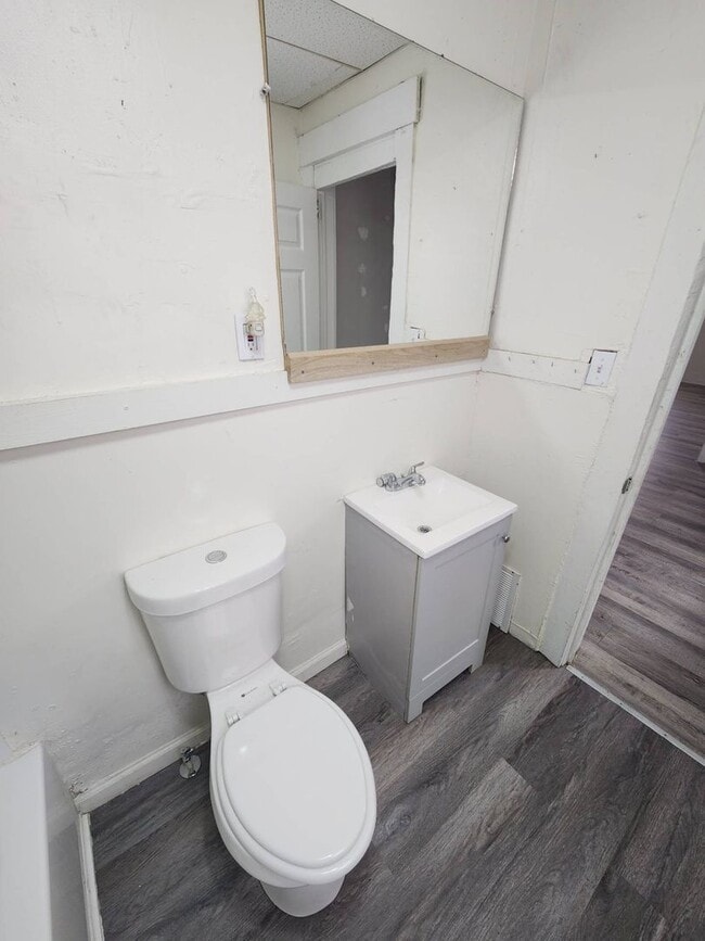 Building Photo - 14012 Scioto Ave