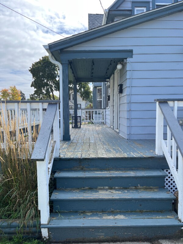 Building Photo - 602 Michigan Ave