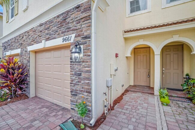 Building Photo - 9661 Sw Purple Martin Way