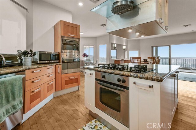 Building Photo - 876 Harrington Rd