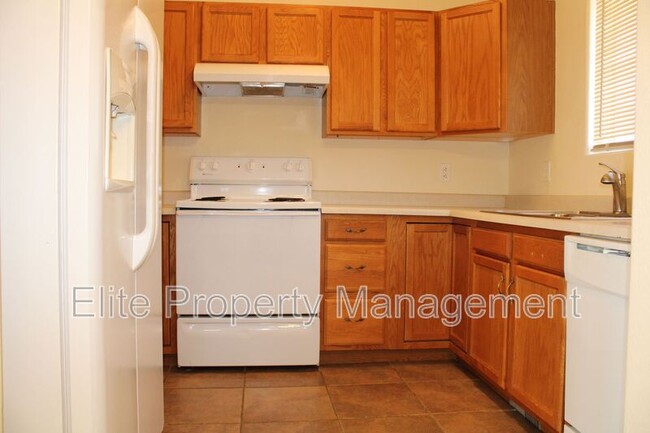 Building Photo - 685 S McCoy Dr