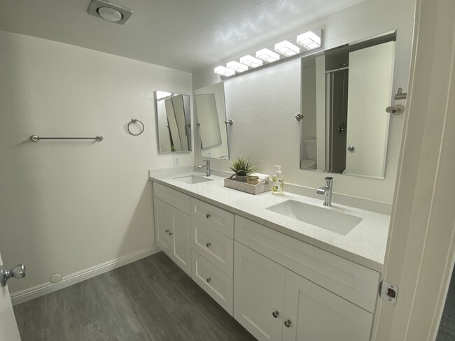 Building Photo - 7932 Camino Tranquilo