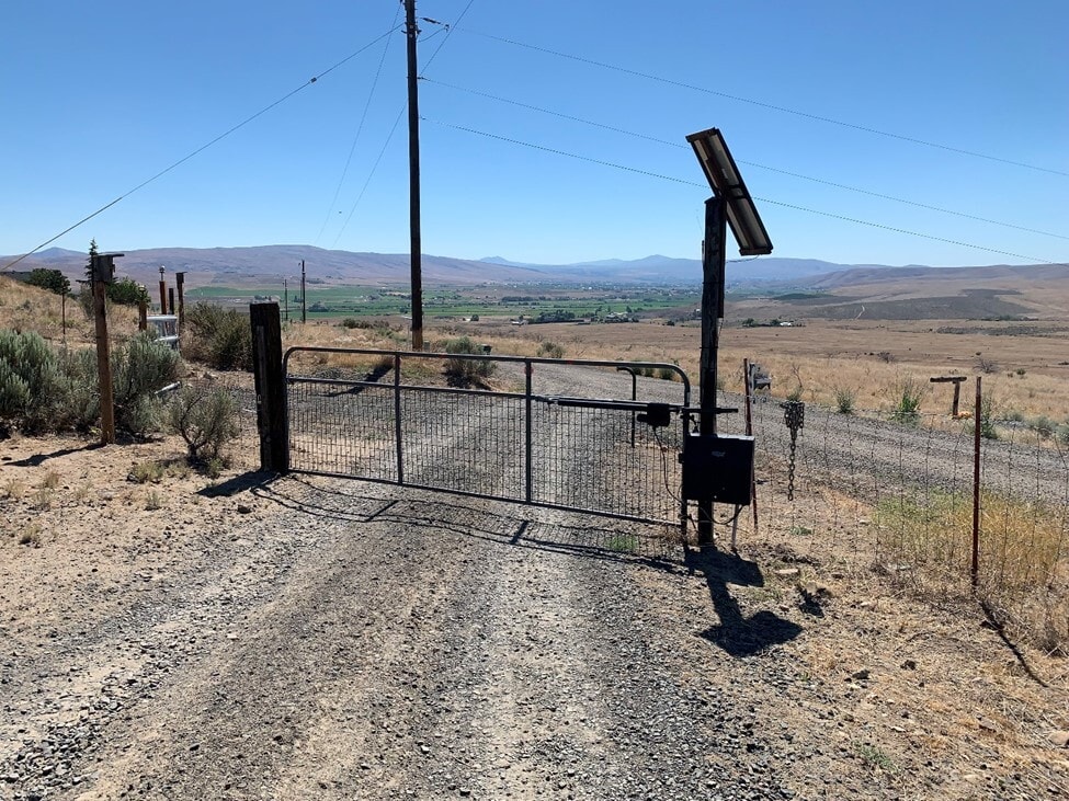 Solar gate - 801 Box Canyon Rd