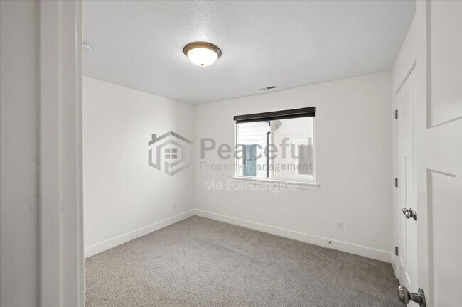 Building Photo - 4322 W Notch Peak Ln