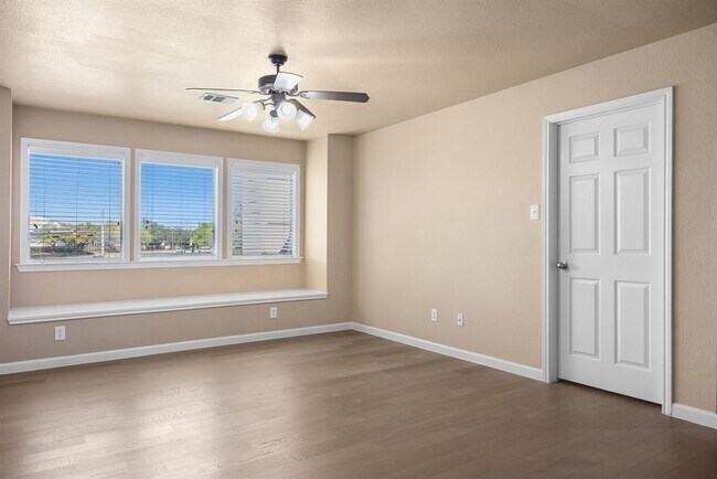 Building Photo - 2403 Beeleigh Ct