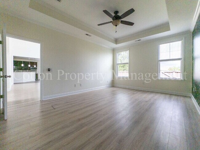 Building Photo - 7445 Darius Dr
