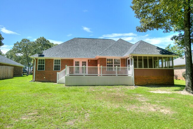 Building Photo - 3165 Foxcroft Cir