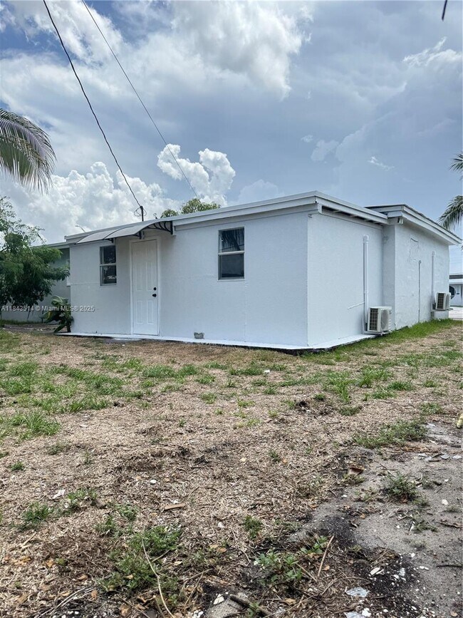 Building Photo - 17645 NW 37th Ave