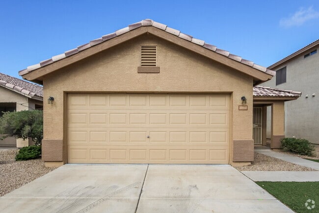 Building Photo - 10810 W Alvarado Rd