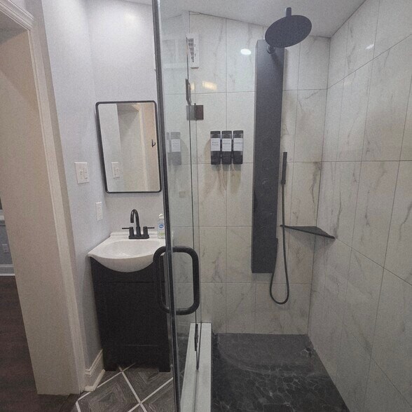 Building Photo - 768 N 26th St