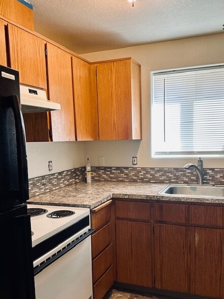 Building Photo - 3126 NE 102nd Ave