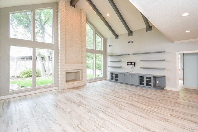 Building Photo - 755 Last Arrow Dr