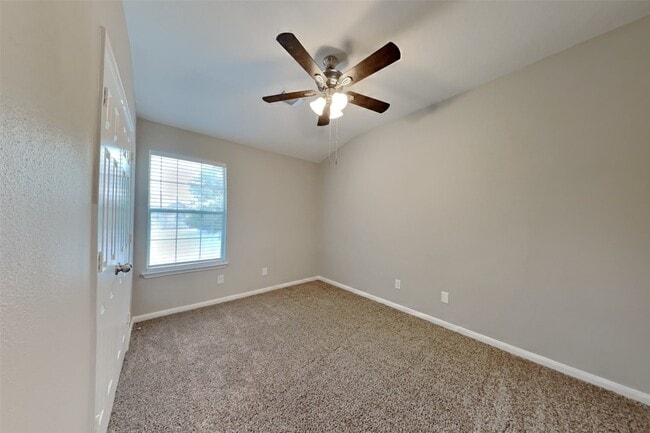Building Photo - 20203 Stonegrove Ct
