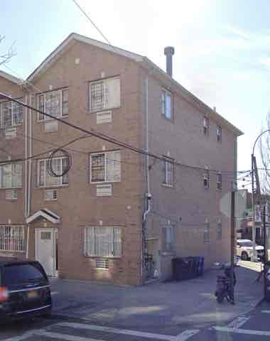 Building Photo - 794 Freeman St