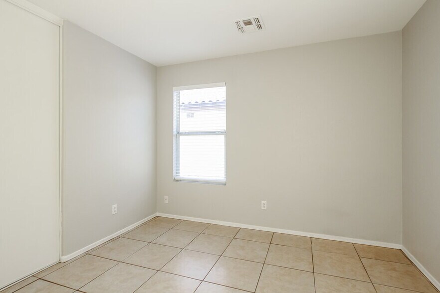 Building Photo - 7120 W Whyman Ave