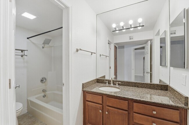 Building Photo - Prime Scottsdale Living | 2 Master Suites + Private Patio Retreat