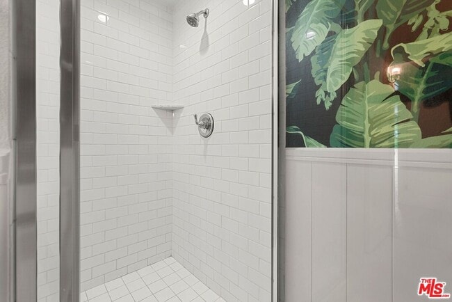 Building Photo - 10671 Holman Ave