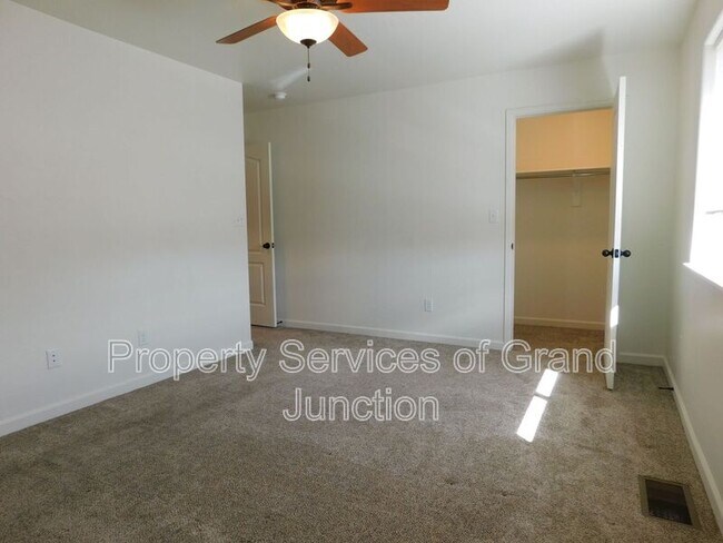 Building Photo - 657 Trinity Way