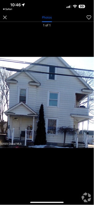 Building Photo - 138 Main St