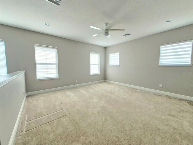Building Photo - 8521 Dubochet St
