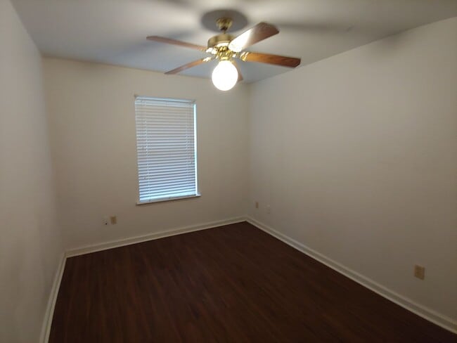 Building Photo - 4 BR / 3 BA Townhouse in San Luis Area off...