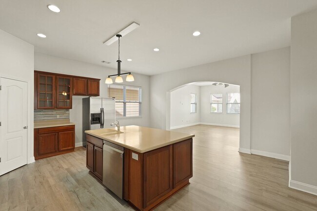 Building Photo - Come Home Smiling to This Beautiful 3-Bed, 3-Bath in Port Wentworth!