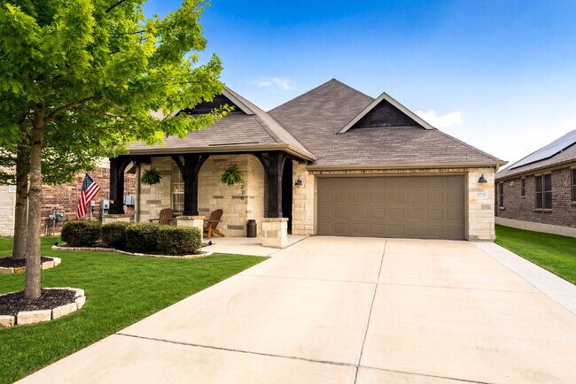 Building Photo - POOL! SOLAR! NO REAR NEIGHBOR! UPGRADES, UPGRADES and MORE UPGRADES