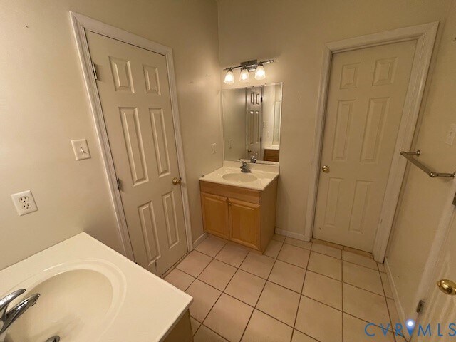 Building Photo - 1750 Cook Rd