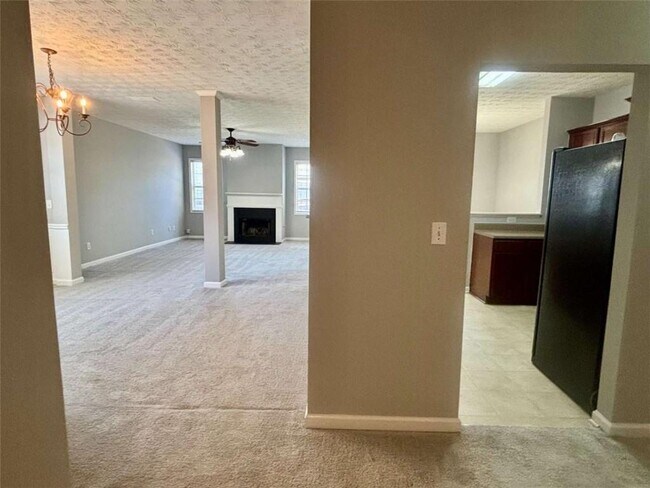 Building Photo - 889 Clairidge Elm Trail SW