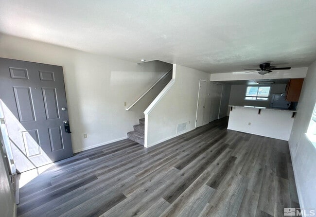 Building Photo - 3673 Grant Dr