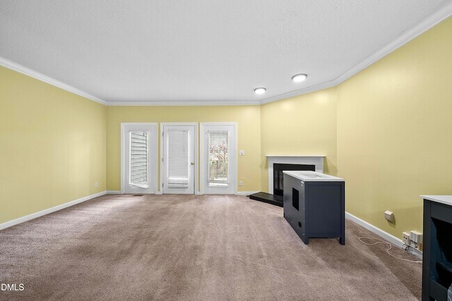 Building Photo - 6115 Highcastle Ct