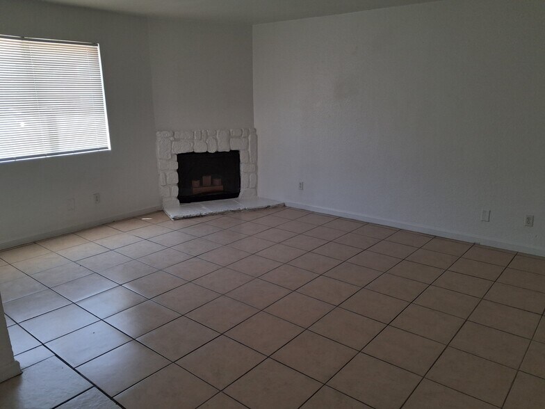 Building Photo - 6966 Issac Ave