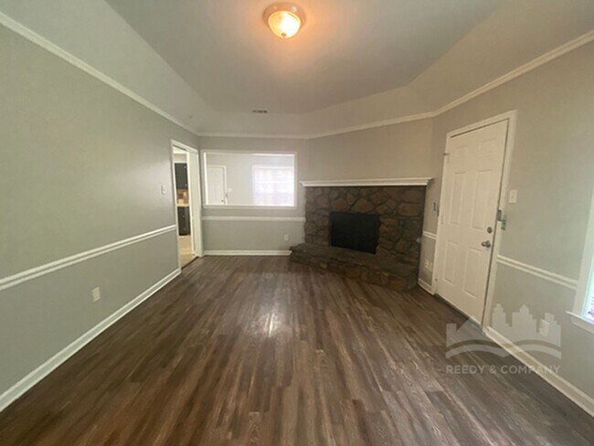 Building Photo - 4608 Sunnyslope Dr