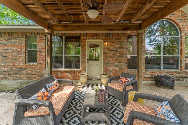 Building Photo - 51 N Scribewood Cir