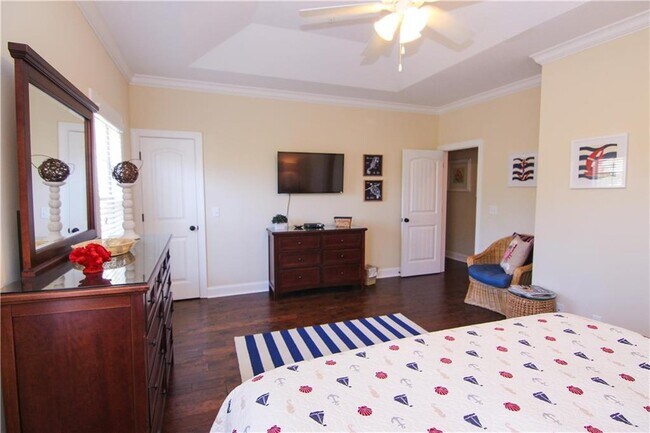 Building Photo - 1501 Reserve Ct