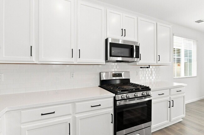 Building Photo - 516 Silver Cloud Ct
