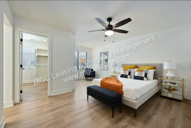 Building Photo - Stunning Ayden Place Townhome!
