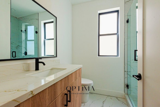 Building Photo - 10847 Morrison St