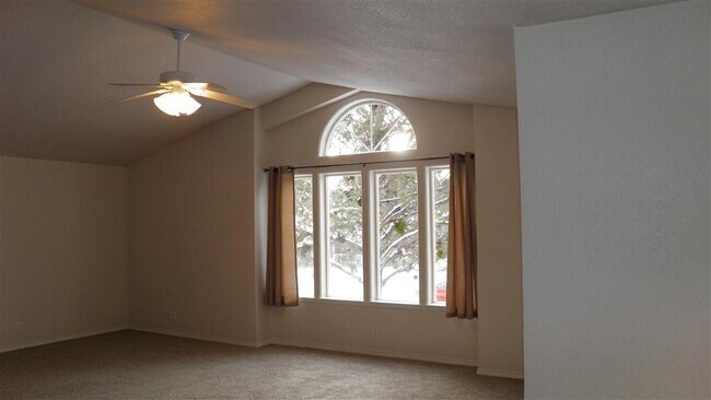 Building Photo - 2224 WELLS ACRES ROAD, BEND, OREGON 97701 ...
