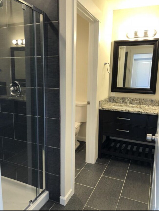 Building Photo - 1019 122nd Ave NE