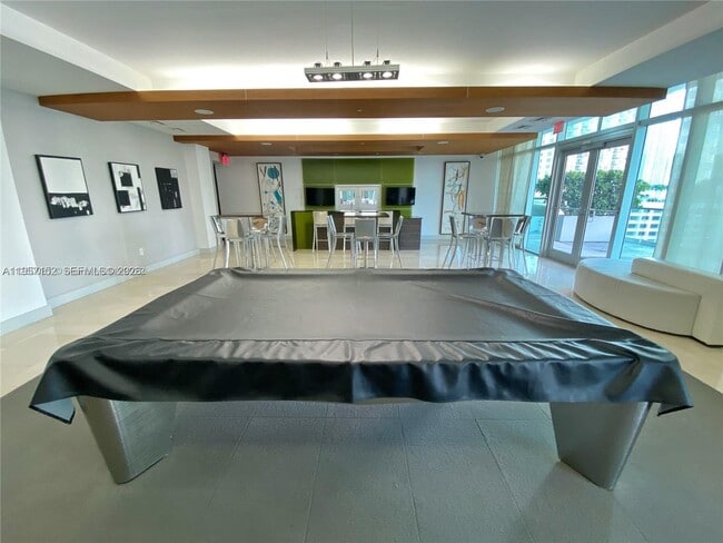 Building Photo - 500 Brickell Ave