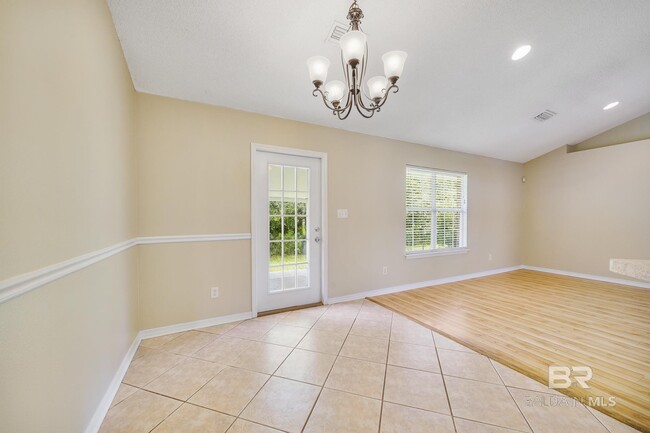 Building Photo - 16955 Heartland Cir