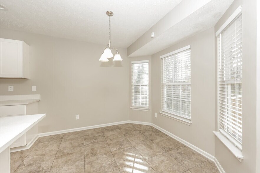 Building Photo - 1389 E Nir Shreibman