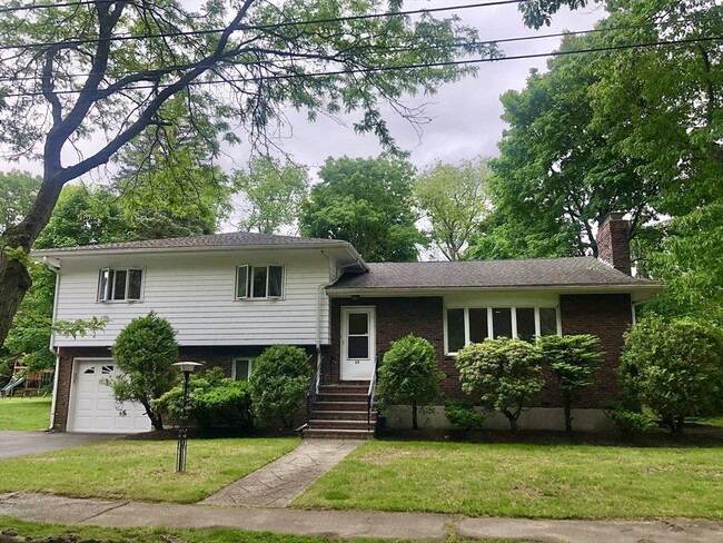 Primary Photo - 15 Sycamore Rd