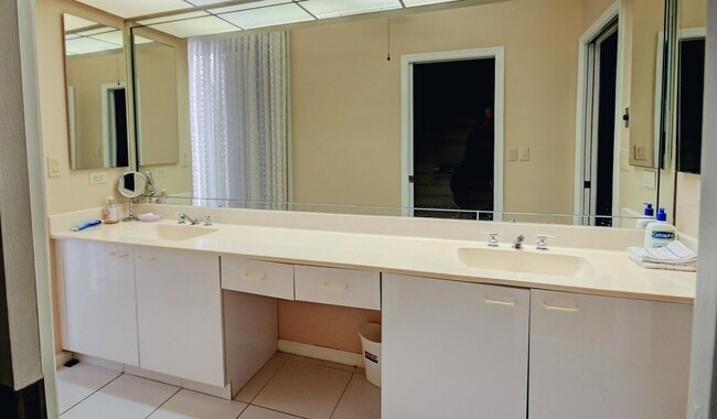 Building Photo - 19356 Cherry Hills Terrace